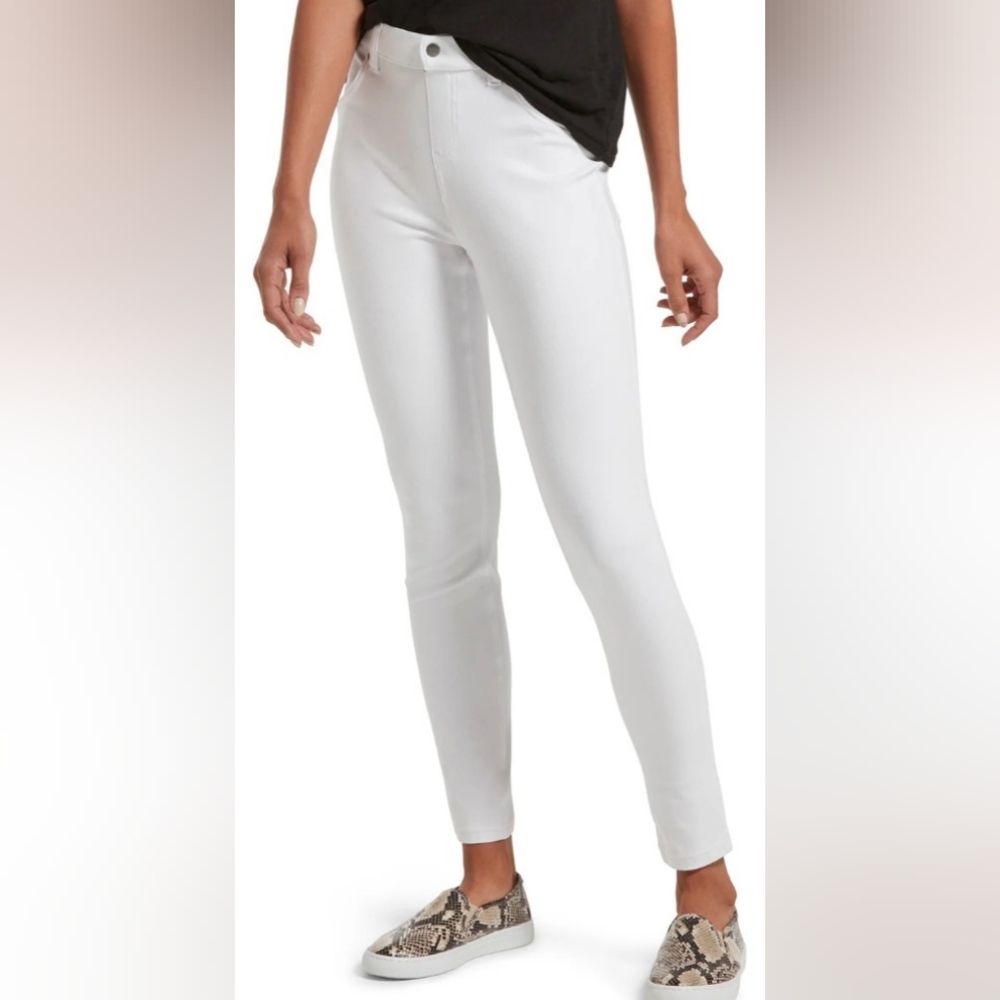 HUE Ultra Soft High Waist Denim Legging